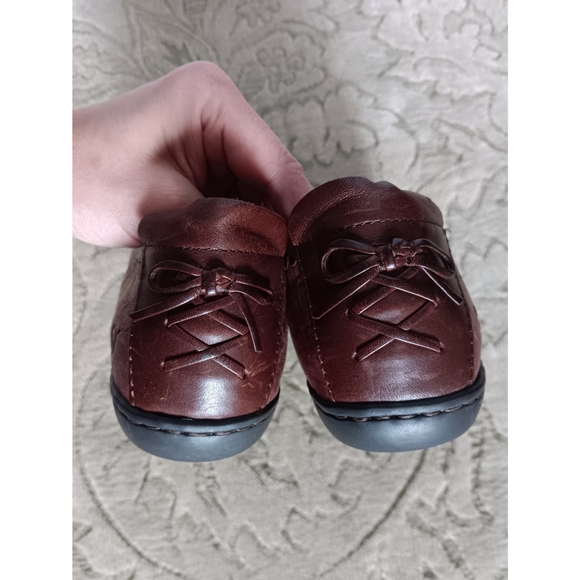 Born Brown Leather Flats - Picture 8 of 11